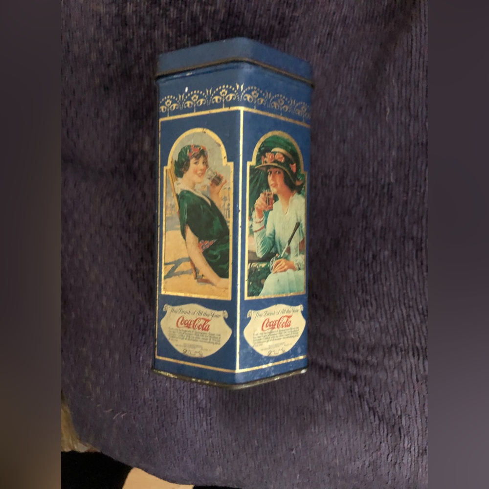 Vintage (1996) Coca Cola Blue Decorative Storage Tin - Picture 4 of 5
